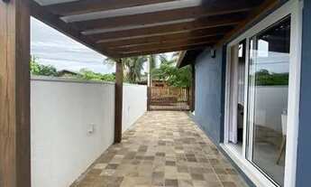 Imagem 3: Casa finamente mobiliada com piscina em Torres