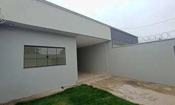 Imagem 2: Casa de 3 quartos sendo uma Suite a poucos metros do Hospital de Aparecida de Goiânia