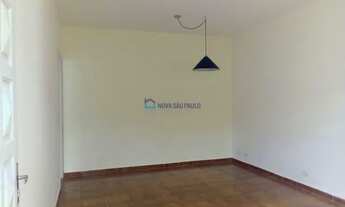 Imagem 2: Casa Térrea à venda com 100m², 2 quartos e 2 vagas, Rua tranquila e acesso ao Metrô e Hosp