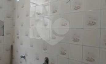 Imagem 7: Sobrado para reforma próximo do metrô Tucuruvi