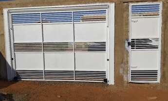 Imagem 3: Terreno 10x25, murado, com portão de elevação, padrão e pronto para construir