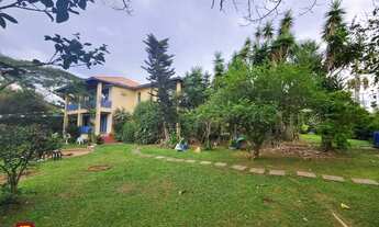 Imagem: Casa em condomínio com acesso direto a