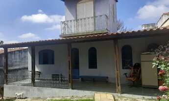 Imagem 2: Casa com bastante área verde