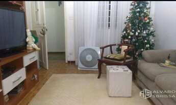 Imagem: Casa no centro da cidade, com sala, 3 dormitórios