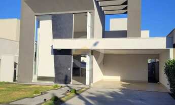 Imagem: Casa no Condomínio Jardins Lisboa com 4