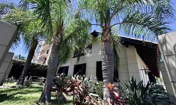 Imagem 2: Lindíssima casa alto padrão no Bairro Nossa Senhora de Lourdes, vendida de Porte