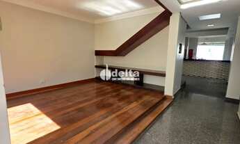 Imagem 4: Casa residencial com 5 quartos sendo 3 suítes disponível para venda no bairro Bom Jesus em