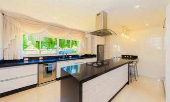 Imagem 4: Casa com piscina em condomínio - Santa Felicidade