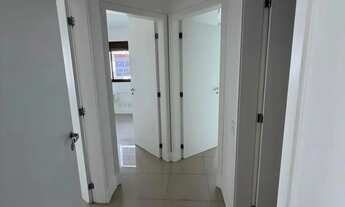 Imagem 12: Apto 03 dormitórios sendo 01 suíte com armário embutido, split e sacada, bwc suíte complet