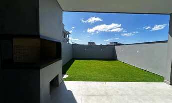 Imagem 4: Casa com 4 quartos na Praia do Campeche, em Florianópolis! Churrasqueira e 2 vagas