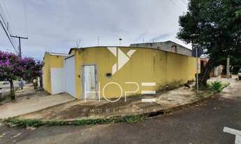 Imagem: Casa com 3 Quartos Galpão Comercial à