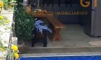 Imagem 3: CASA MODERNA NO CENTRO PISCINA + ENERGIA SOLAR!