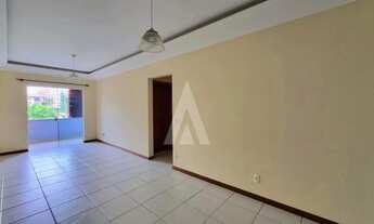 Imagem 6: Apartamento semimobiliado com 2 quartos sendo 1 suite, sacada com churrasqueira no bairro