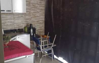 Imagem 6: Vendo Casa c/ Salão Comercial ao lado - Res. J Macedo