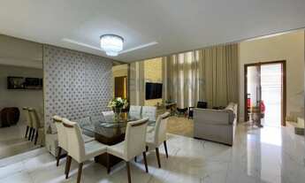 Imagem 6: Casa Alto Padrão 4 Quartos, 3 Suítes, Nascente, Móveis Planejados à Venda na QSC 19 - Tagu