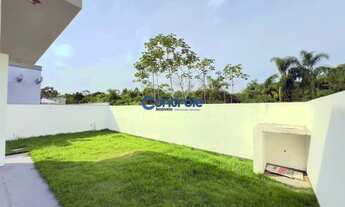 Imagem 4: Casa unifamiliar com 3 dormitórios, sendo 1 suíte, e amplo quintal