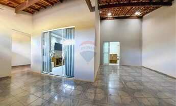 Imagem 4: Casa à venda Jardim José Ometto I, 3 quartos, 2 banheiros, 1 vaga, próximo ao supermercado