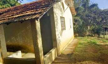 Imagem 2: Ótima chácara a venda, com área de 4.000 m², água corrente nos fundos, com escritura regis