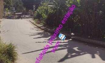 Imagem 3: Vendo casa 2 cômodos 1 banheiro terreno 4x40 casa tem q da acabamento f