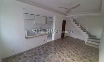 Imagem 2: Casa para venda possui 56 metros quadrados com 2 quartos em Irajá - Rio de Janeiro - RJ