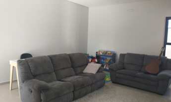 Imagem 2: Casa de condomínio para venda tem 389 metros quadrados com 4 quartos