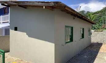 Imagem 2: Casa com 2 dormitórios a 300 metros da Praia do Morro das Pedras - Florianópolis/SC