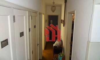 Imagem 5: Apartamento no Embaré, são 2 dormitórios com armários, 2 banheiros, ampla sala com boa ilu