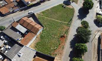 Imagem: Lote/Terreno com 953,93 M² no Residencial