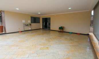 Imagem 3: Casa de condomínio térrea para venda tem 340 metros quadrados com 4 quartos