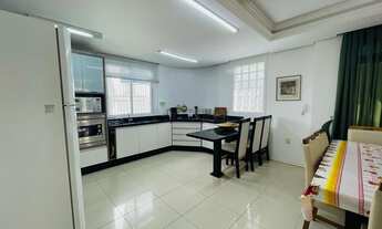 Imagem: Casa em condomínio, Jacuzzi privativa