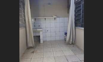 Imagem 3: Casa Térrea Fundos com 1 dormitório, 1 sala, quintal, ambientes amplos para alugar, 80 m²