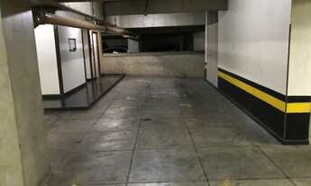 Imagem 7: Apartamento de 220 metros quadrados no bairro Lourdes com 4 quartos