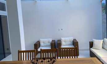 Imagem 4: Casa de condomínio para aluguel possui 398 metros quadrados com 4 quartos