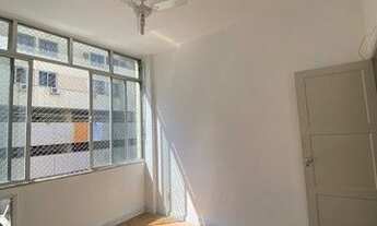 Imagem 3: Apartamento com 2 dormitórios à venda, 69 m² por R$ 340.000,00 - Icaraí - Niterói/RJ