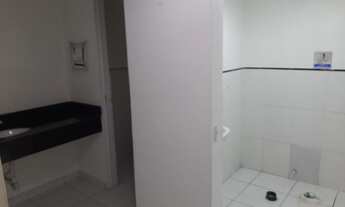 Imagem 7: Salão com 180m² mais mezanino com 70m² com 8 salas, 3 banheiros e 2 copas