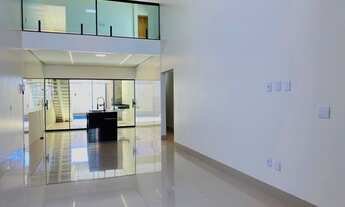 Imagem 5: Belíssima Casa 04 Suítes Plenas - Área Churrasco e Piscina