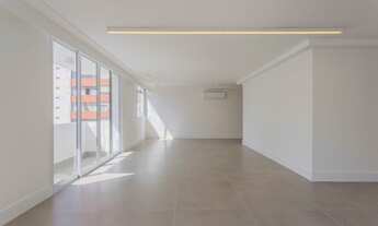 Imagem 3: Apartamento Apartamento com 3 dormitórios