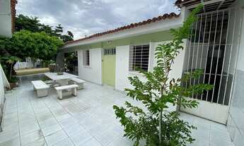 Imagem 7: Cond fechado da Av a Beira Mar, 4 qts sendo 1 suíte, salão de festa, mini playground, 100