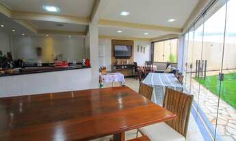 Imagem 7: Casa de condomínio térrea para venda tem 340 metros quadrados com 4 quartos