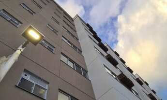 Imagem 3: Apartamento com 2 dormitórios, piscina, academia, salão de festa, à venda por R$ 169.000,0