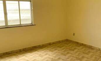 Imagem 4: Apartamento dois quartos Mariano Procópio, rua plana , próximo a todo comércio da região