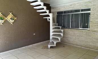 Imagem: Sobrado à venda, 4 quartos, 1 suíte, 2