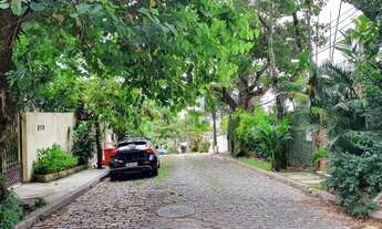 Imagem 2: Casa para Locação em Rio de Janeiro, Laranjeiras, 2 dormitórios, 2 suítes, 3 banheiros, 2