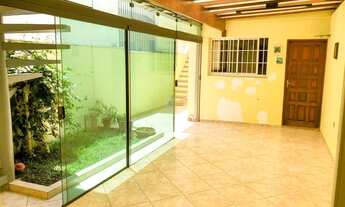 Imagem 2: Sobrado para venda com 188 metros quadrados com 3 quartos