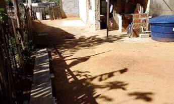 Imagem 5: Imóvel com quintal