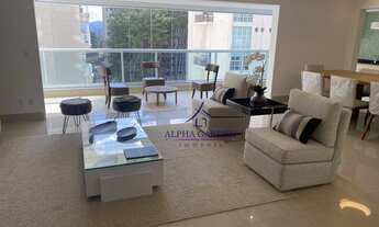 Imagem: Apartamento com 3 dormitórios, 243 m²