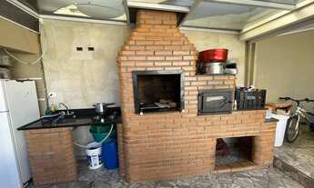 Imagem 3: Casa para venda possui 223 metros quadrados com 4 quartos em Alto Boqueirão - Curitiba - P