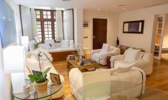 Imagem 2: MARAVILHOSA CASA TRIPLEX, COM 330M2, 3 SUÍTES COM CLOSET, PISCINA, UFURÔ, SAUNA, DECK. 2 V