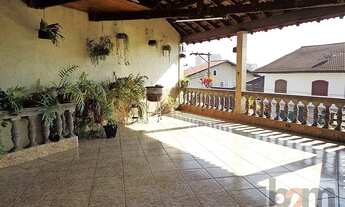 Imagem: MAJESTOSO SOBRADO COM 482 m²