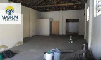 Imagem 4: 02 Salões=01 esquina=140m2 vão livre e 01 ao lado=185,00m2 para alugar, total dos dois=325